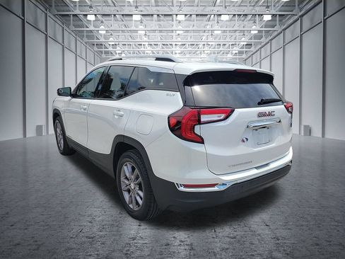 Used 2023 GMC Terrain SLT w/ LPO, Floor Liner Package FWD image 17