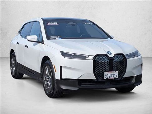 Certified 2023 BMW iX xDrive50 AWD/4WD image 3