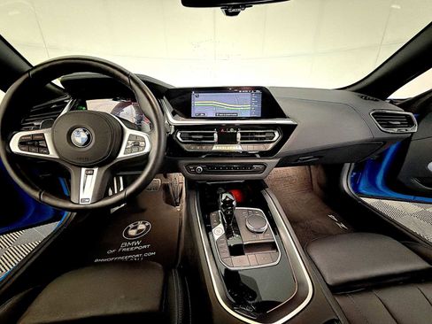 Certified 2022 BMW Z4 sDrive30i w/ M Sport Package image 16