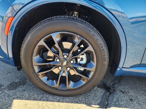 Used 2025 Dodge Durango GT w/ Blacktop Package image 9