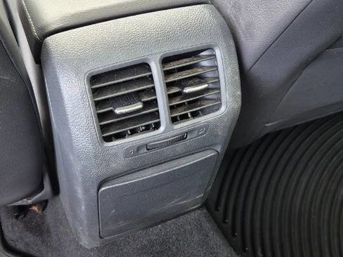 Used 2009 Volkswagen Jetta SEL image 45