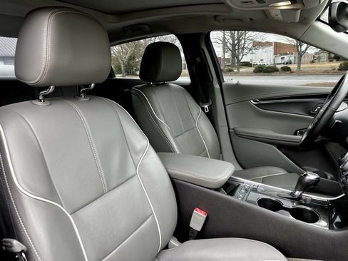 Used 2019 Chevrolet Impala Premier w/ Premier Confidence Package image 24
