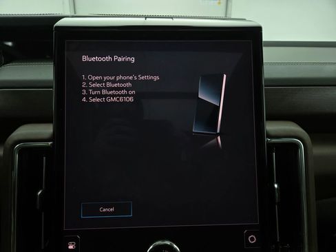 Used 2025 GMC Yukon Denali Ultimate w/ LPO, Floor Liner Package image 8