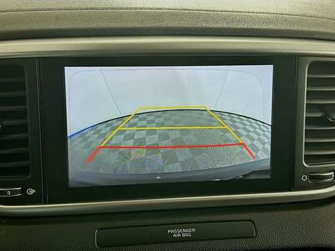 Used 2021 Kia Sportage LX FWD image 21