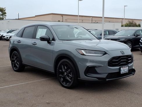 Used 2024 Honda HR-V Sport image 3