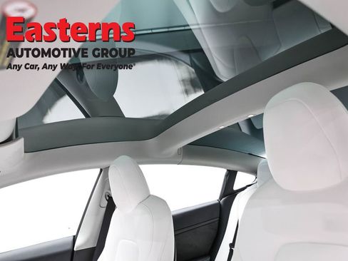 Used 2023 Tesla Model 3 Standard Range image 29