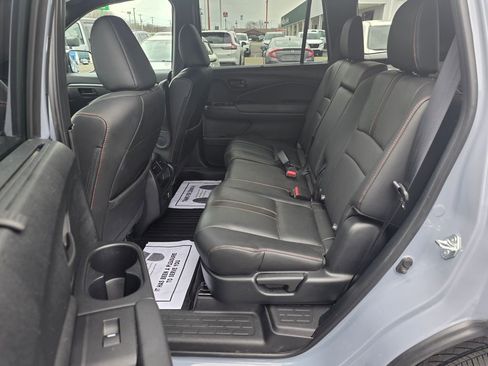 Used 2023 Honda Passport TrailSport image 12