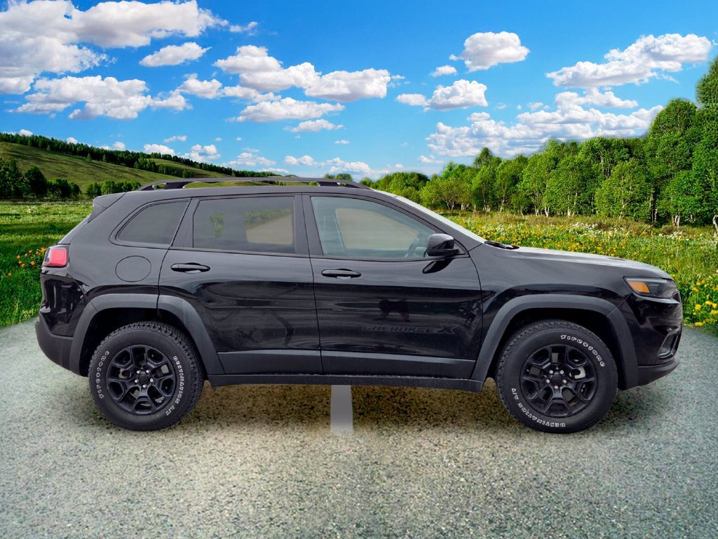 Certified 2022 Jeep Cherokee Latitude w/ Sun & Sound Group AWD/4WD image 7