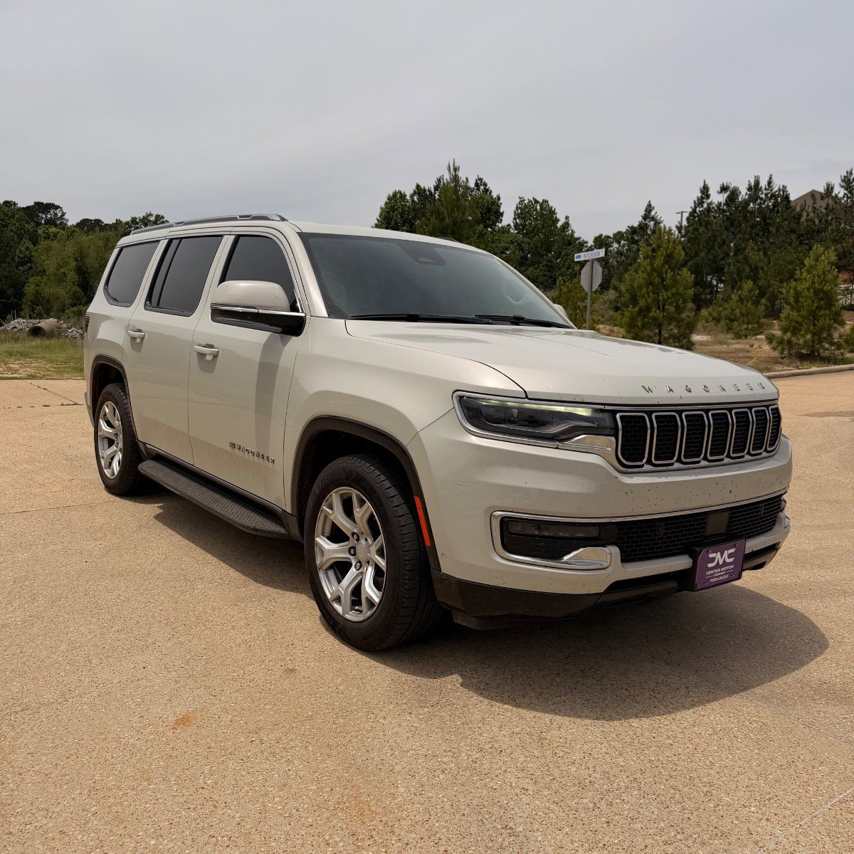 Used 2022 Jeep Wagoneer Series I w/ Premium Group I AWD/4WD image 3