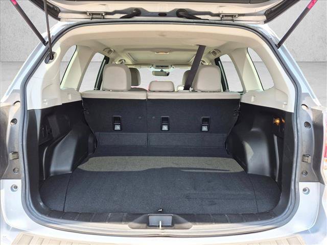 Used 2017 Subaru Forester 2.5i Limited AWD/4WD image 3
