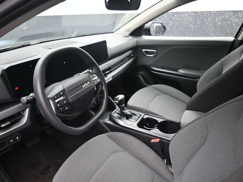 Used 2025 Kia K4 FWD image 18