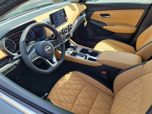 New 2025 Nissan Sentra SV w/ SV Premium Package image 3