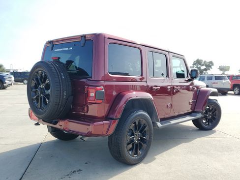 Used 2021 Jeep Wrangler Unlimited Sahara image 5
