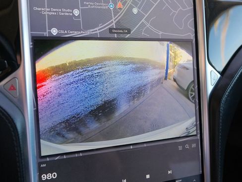 Used 2015 Tesla Model S 70 RWD image 18
