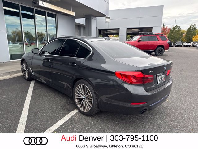 Used 2020 BMW 530e xDrive w/ Convenience Package AWD/4WD image 4