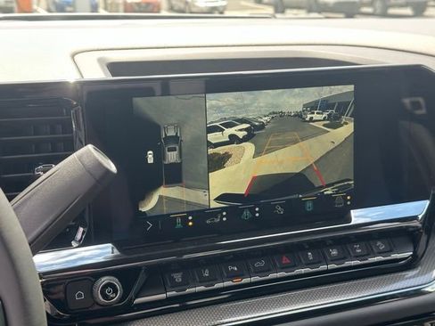 New 2026 Chevrolet Silverado 2500 ZR2 AWD/4WD image 9