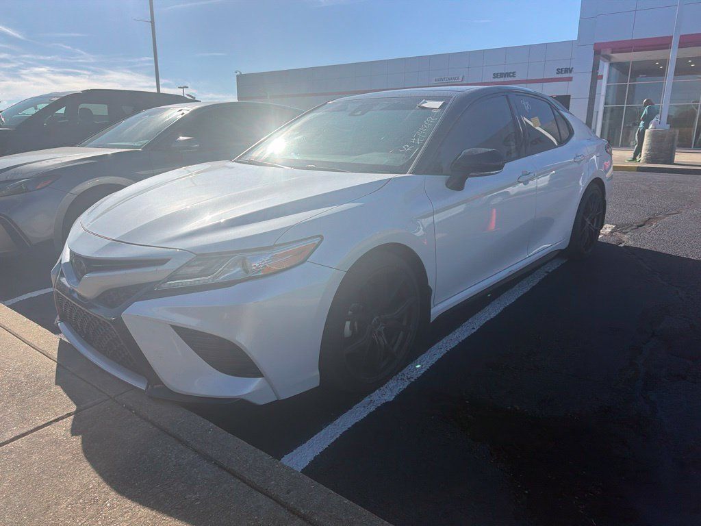 Used 2020 Toyota Camry XSE w/ Navigation Package FWD image 1