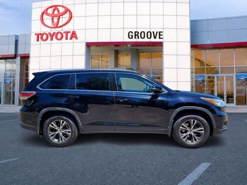 Used 2016 Toyota Highlander XLE AWD/4WD image 7
