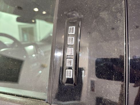 Used 2019 Ford F150 XLT w/ Equipment Group 302A Luxury image 15