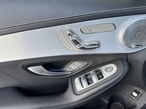 Used 2021 Mercedes-Benz C 300 Sedan image 10