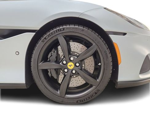 Used 2022 Ferrari Portofino M image 8