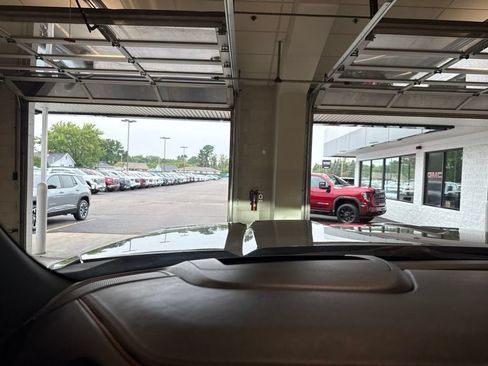 Used 2024 GMC Sierra 3500 AT4 w/ Technology Package AWD/4WD image 35