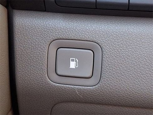 Used 2017 Kia Sedona EX image 25