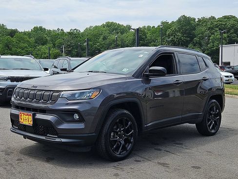 Certified 2022 Jeep Compass Latitude AWD/4WD image 3