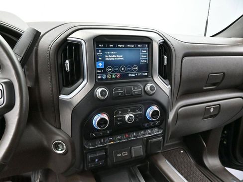 Used 2021 GMC Sierra 2500 Denali w/ Denali Ultimate Package image 18