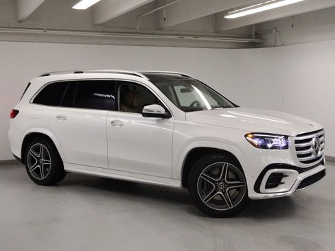 New 2026 Mercedes-Benz GLS 450 4MATIC image 4