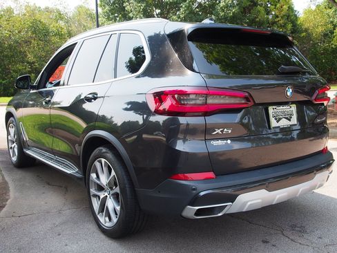 Used 2022 BMW X5 sDrive40i w/ Premium Package RWD image 5