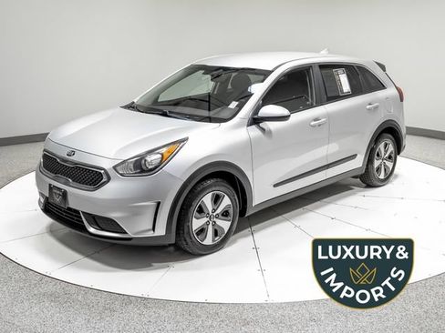 Used 2018 Kia Niro FE FWD image 1