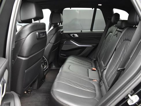 Used 2021 BMW X5 M50i AWD/4WD image 12