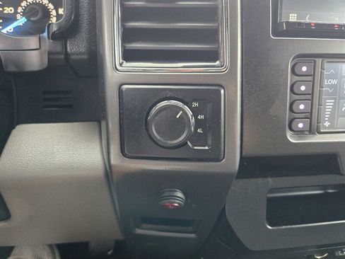 Used 2018 Ford F150 XLT AWD/4WD image 17