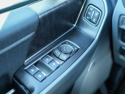 Used 2022 Ford F150 Lariat w/ Equipment Group 502A High image 29