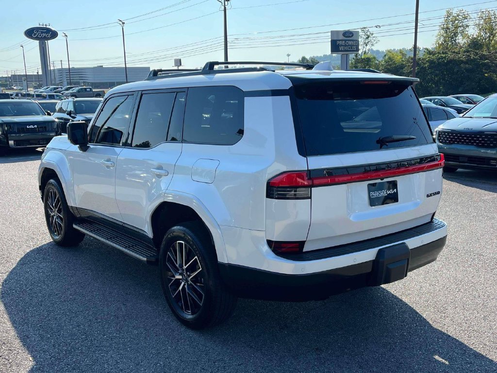Used 2025 Lexus GX 550 w/ Cold Area Package AWD/4WD image 30