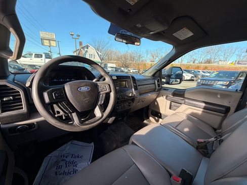 Used 2017 Ford F250 XL w/ Power Equipment Group image 13