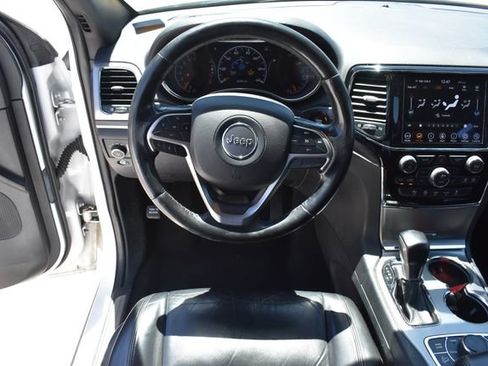 Used 2020 Jeep Grand Cherokee Limited AWD/4WD image 17
