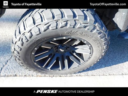 Used 2020 Jeep Gladiator Overland image 8