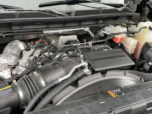 Certified 2024 GMC Sierra 2500 Denali Ultimate AWD/4WD image 13