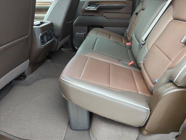 Used 2024 GMC Sierra 3500 Denali w/ Denali Reserve Package AWD/4WD image 20