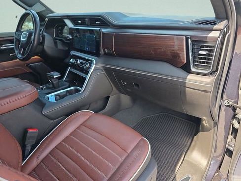 Used 2024 GMC Sierra 1500 Denali Ultimate image 17