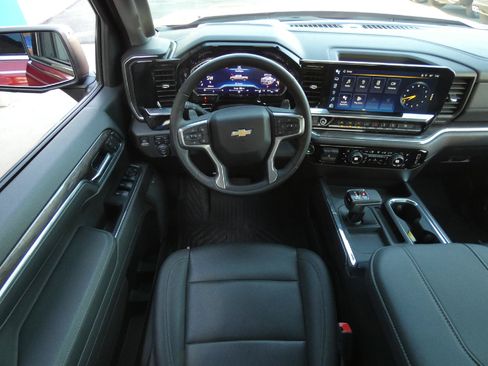 Certified 2024 Chevrolet Silverado 1500 LTZ AWD/4WD image 14