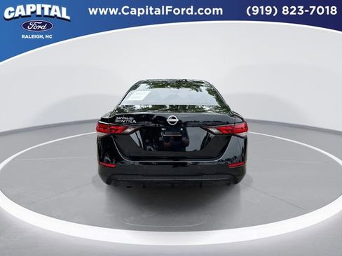 Used 2025 Nissan Sentra SV FWD image 7