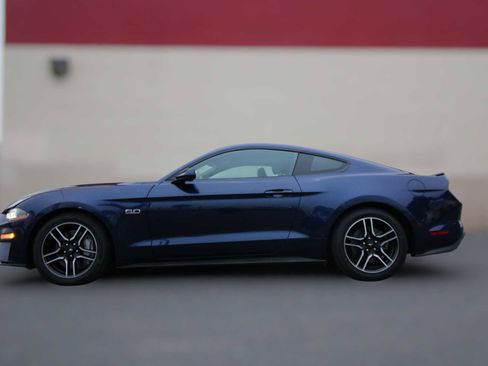 Used 2019 Ford Mustang GT image 17