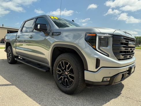 Used 2024 GMC Sierra 1500 Elevation w/ Elevation Premium Package AWD/4WD image 3