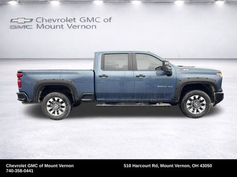 Used 2024 Chevrolet Silverado 2500 Custom w/ Custom Value Package image 7