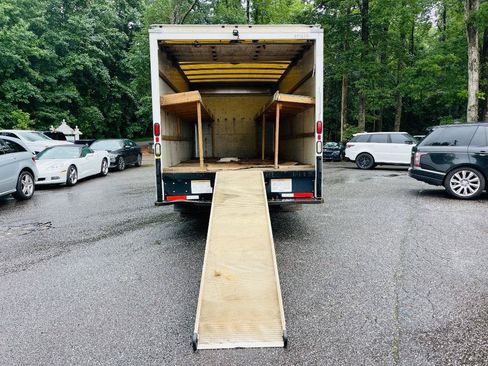 Used 2014 GMC Savana 3500 Extended RWD image 31