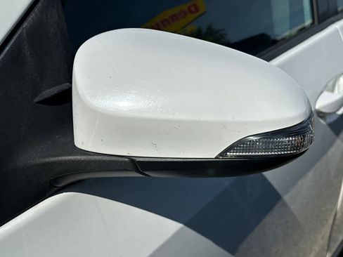 Used 2018 Toyota Corolla SE w/ Carpet Mat Package (TMS) image 21