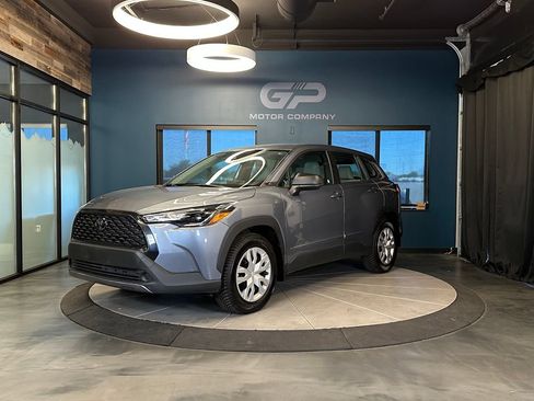 Used 2022 Toyota Corolla Cross L AWD/4WD image 7